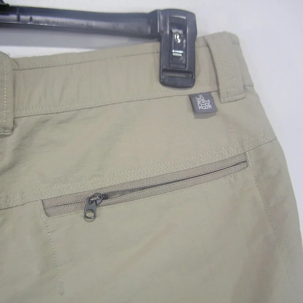 The North Face Cargo Shorts Size 30 Paramount II